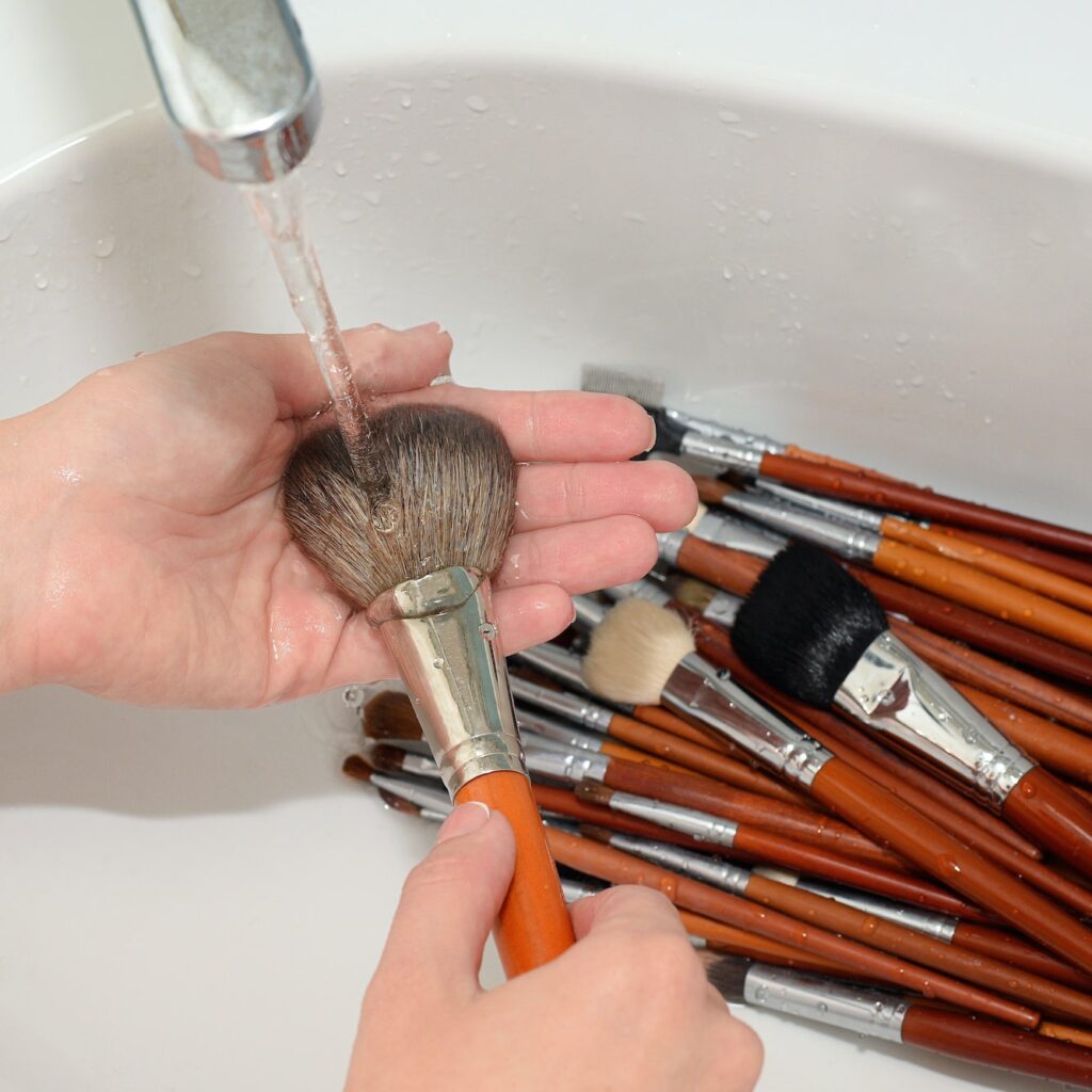 cleaning makeup brushes