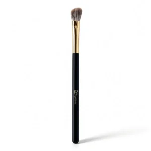 Angled blender brush at a 45-degree angle